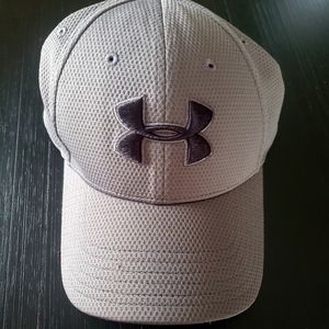 Under Armour Blitzing II Stretch Fit Hat